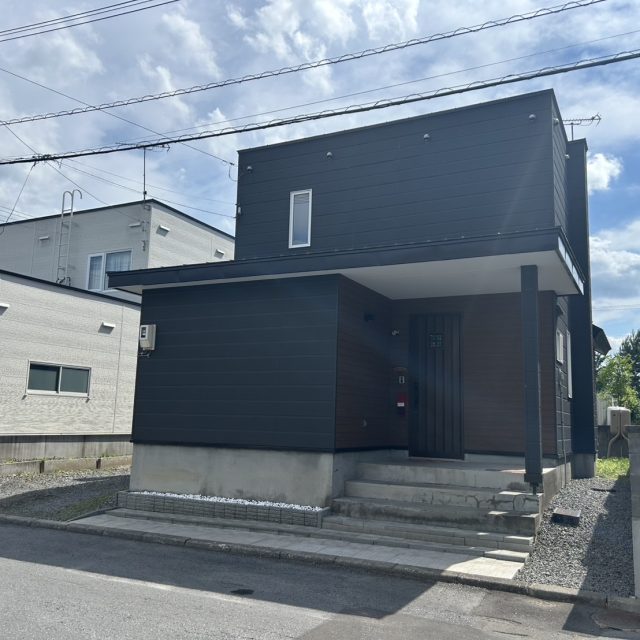 川端町4-9